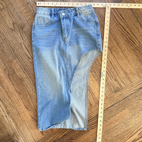 Shein Edgy denim midi skirt asymmetrical high lo in Blue - Picture 6 of 7